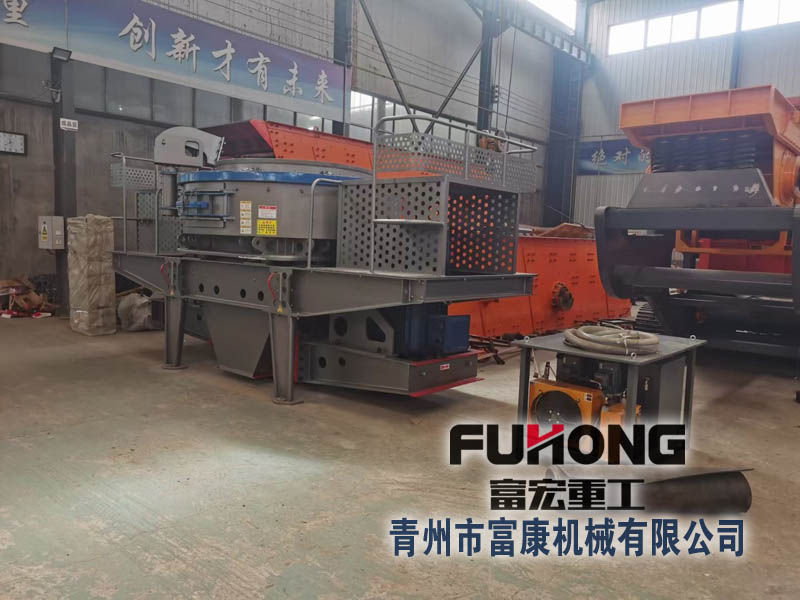 沖擊式破碎機單機有固定機型也有移動機型，用戶可根據實際情況進行選配